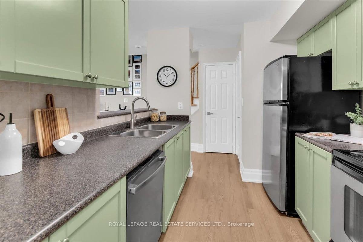 30 Turntable Crescent, Unit 36 thumbnail 13