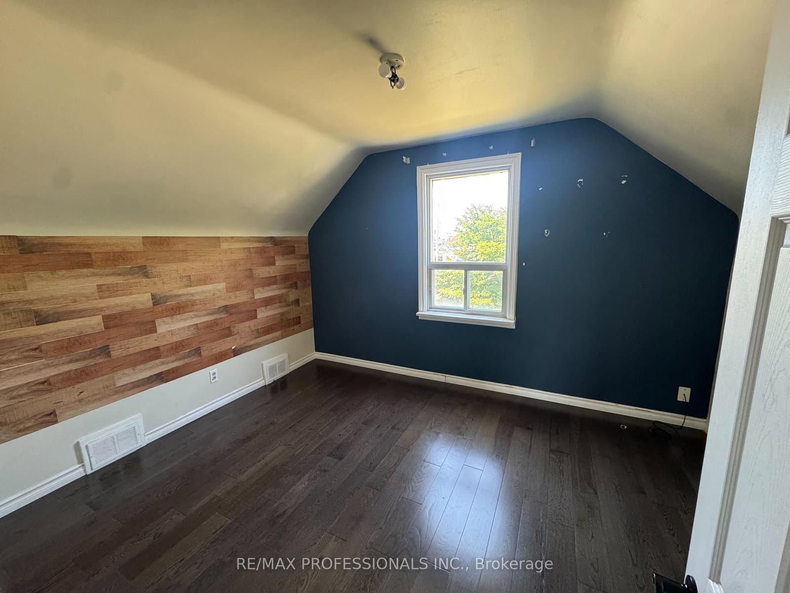 145 Yorkview Drive, Unit Main thumbnail 9