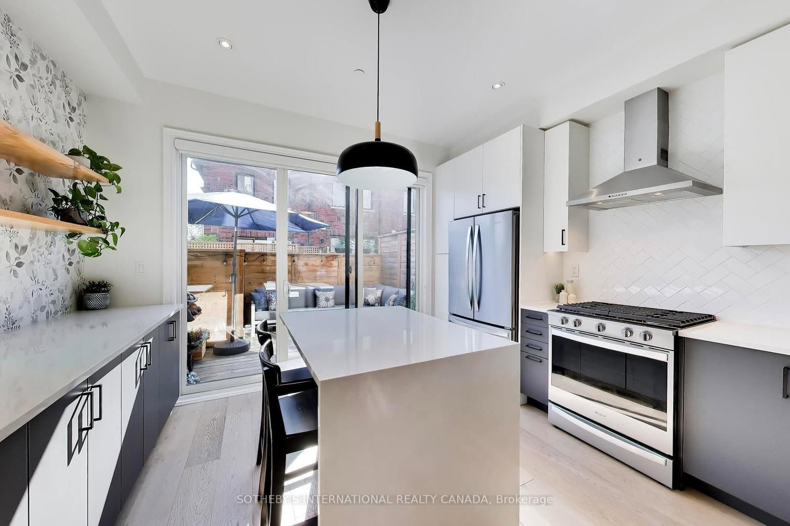 80 Daisy Avenue, Unit 30 thumbnail 3