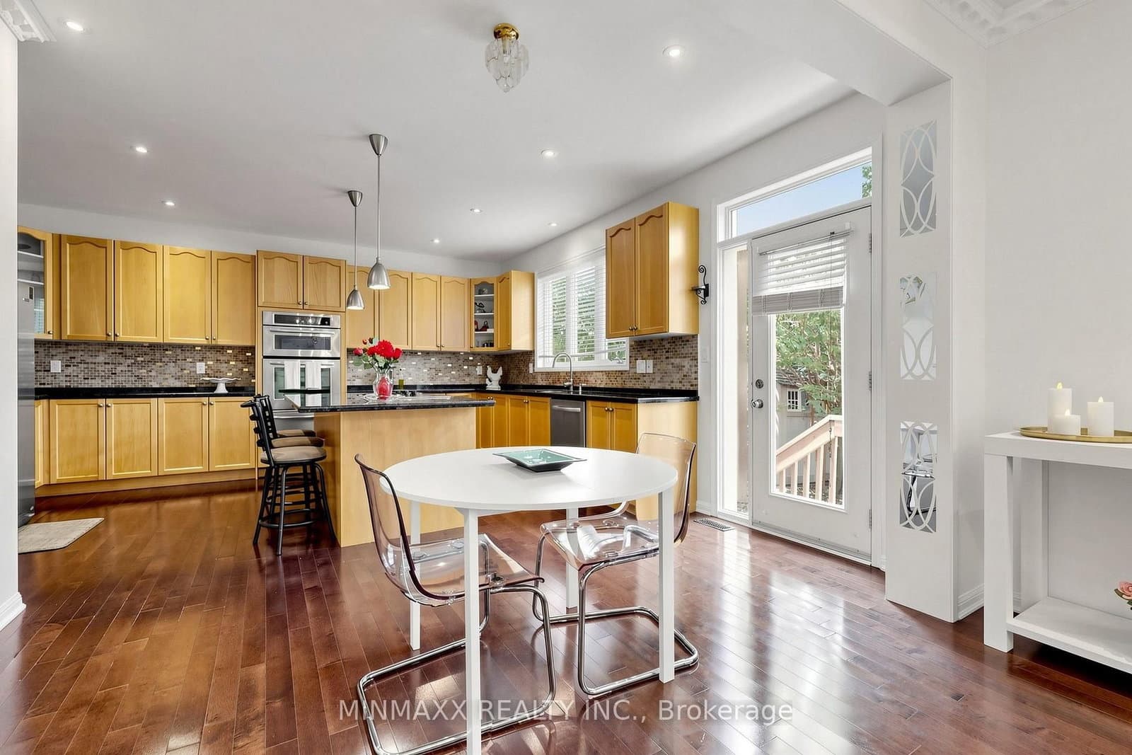 1527 Morse Place thumbnail 7