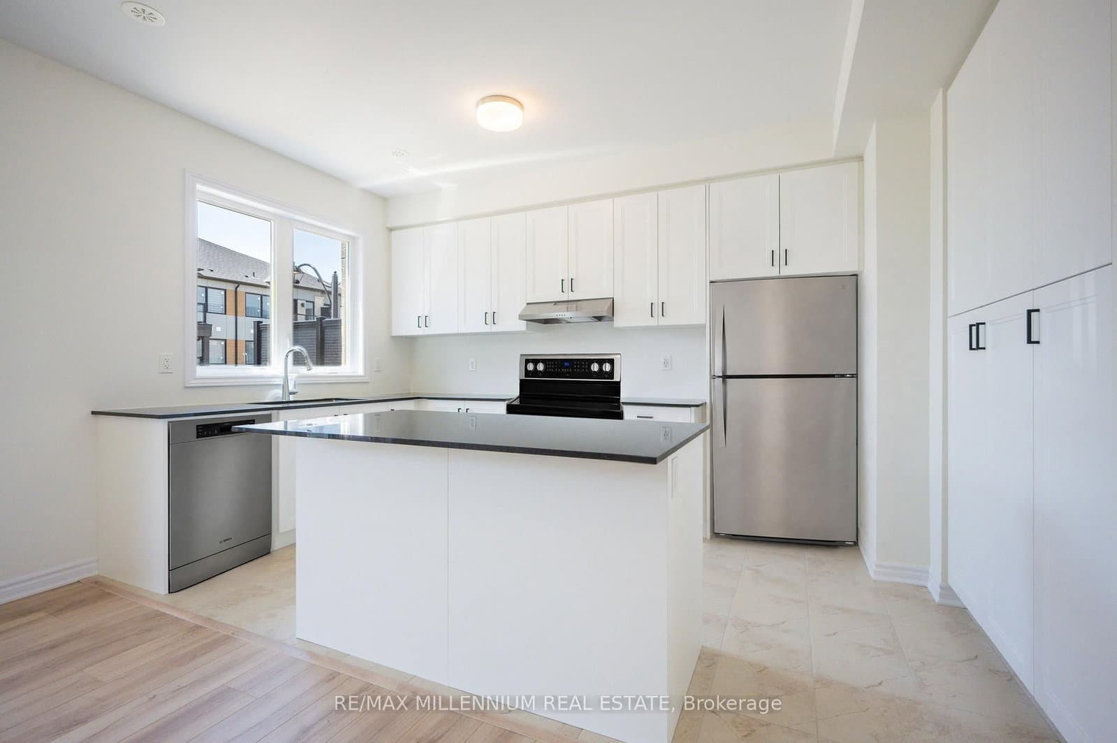 50 Thornbird Crescent, Unit UPPER thumbnail 14