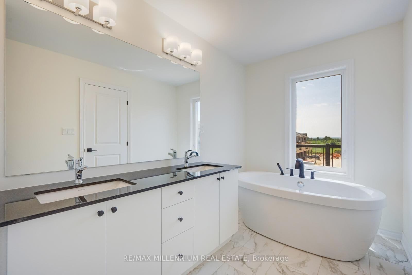 50 Thornbird Crescent, Unit UPPER thumbnail 29