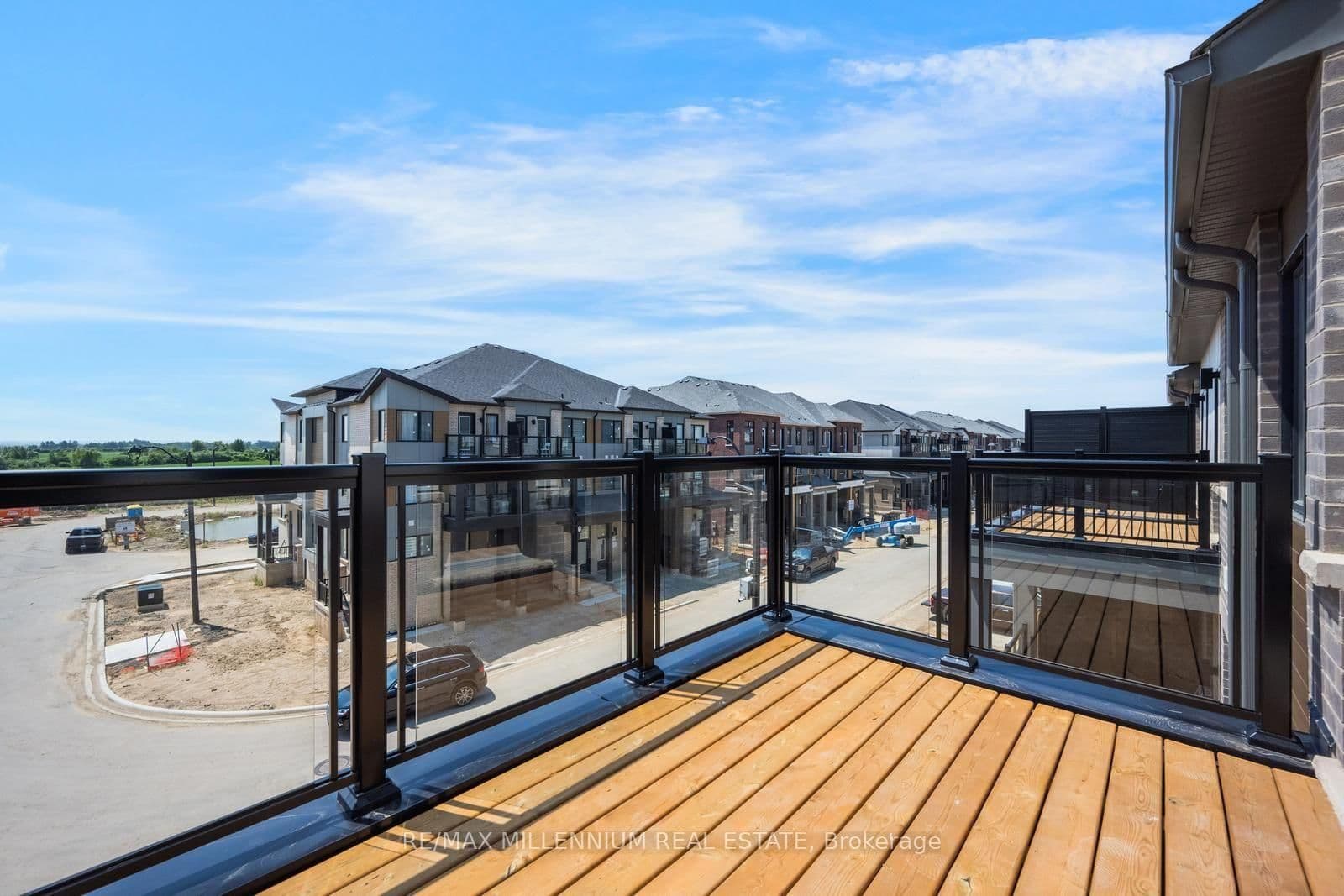 50 Thornbird Crescent, Unit UPPER thumbnail 32
