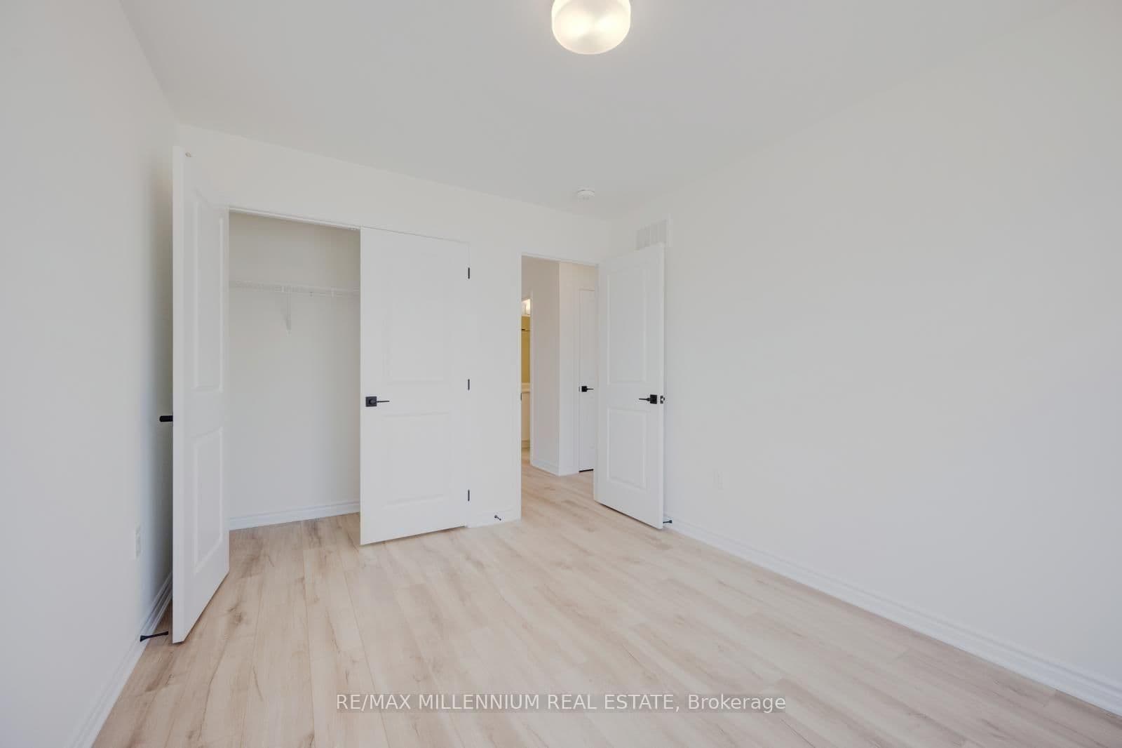 50 Thornbird Crescent, Unit UPPER thumbnail 35