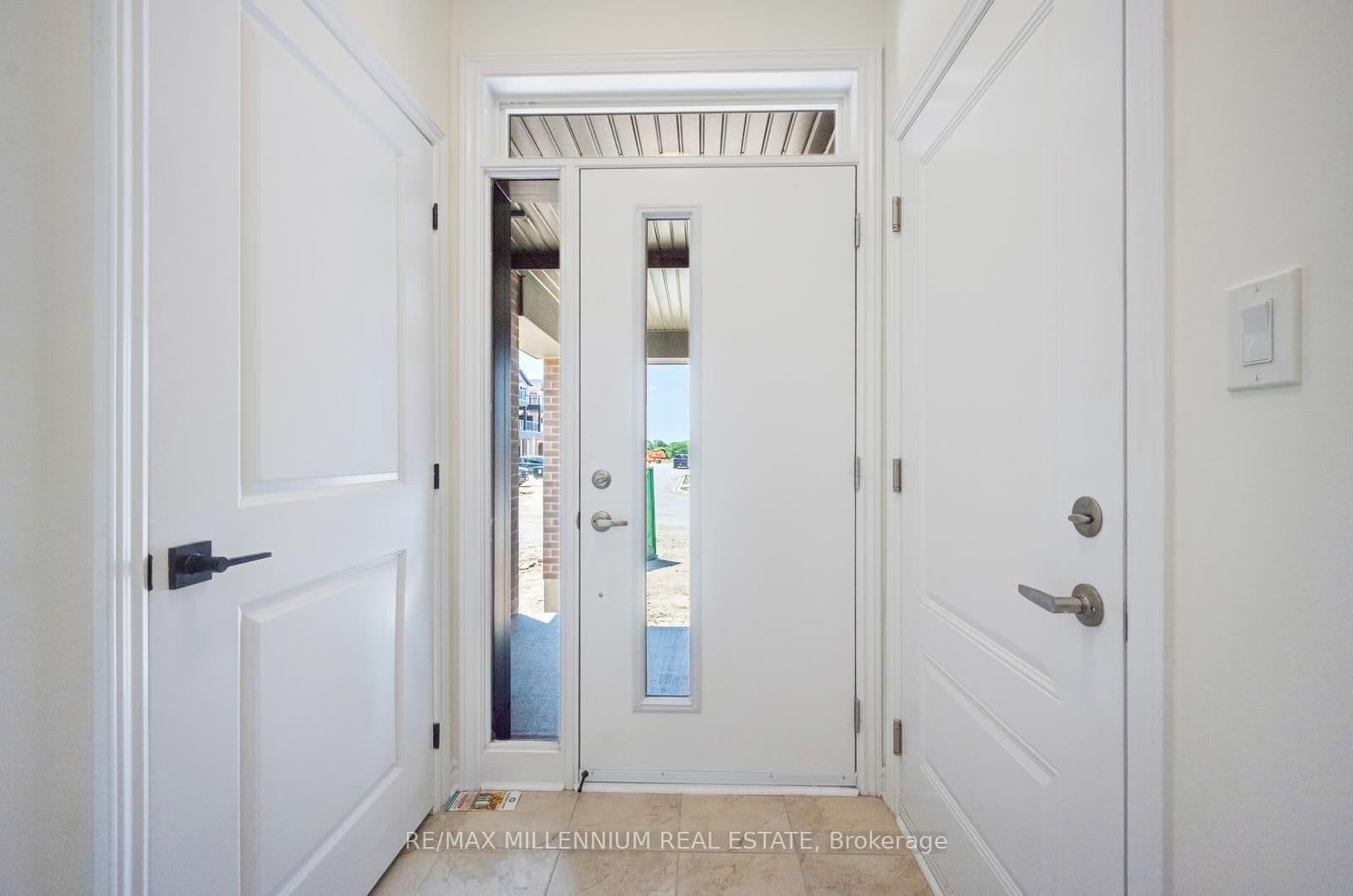 50 Thornbird Crescent, Unit UPPER thumbnail 4
