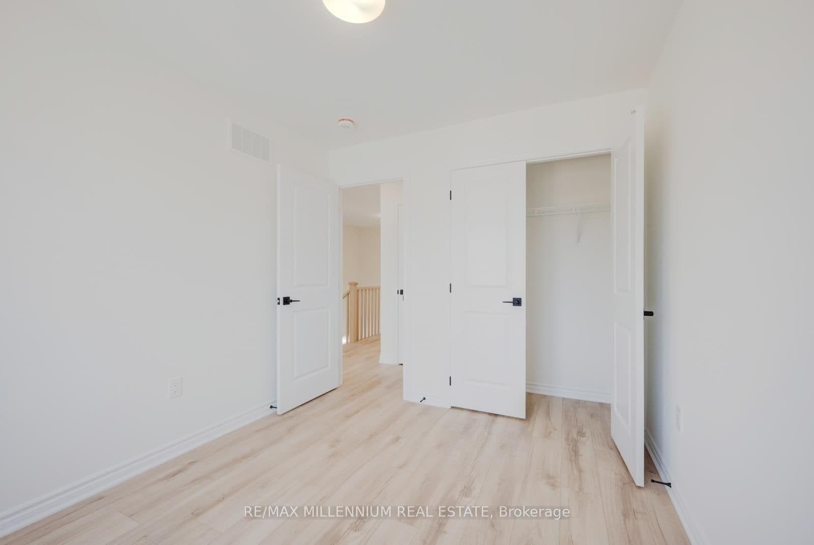 50 Thornbird Crescent, Unit UPPER thumbnail 41