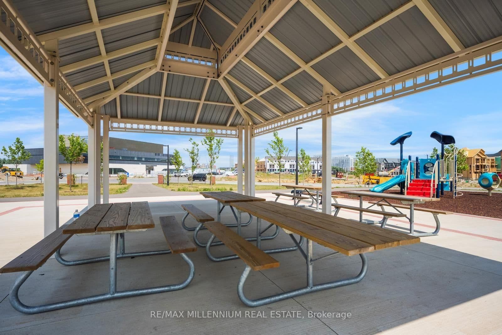 50 Thornbird Crescent, Unit UPPER thumbnail 49