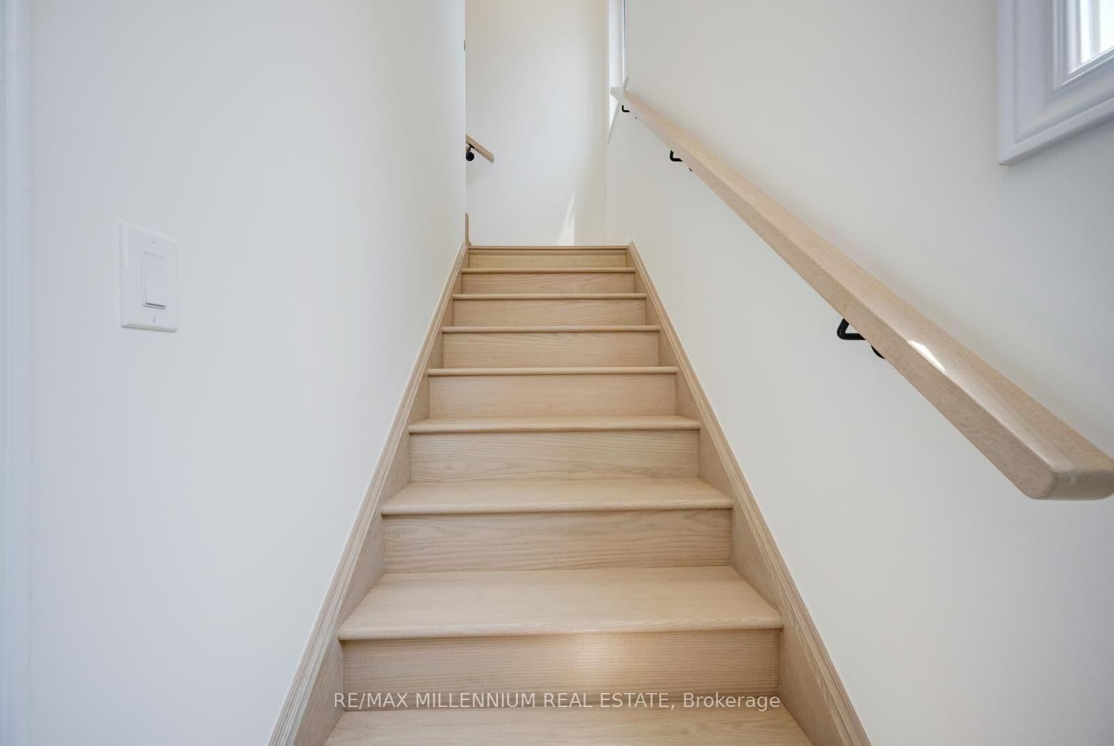 50 Thornbird Crescent, Unit UPPER thumbnail 5