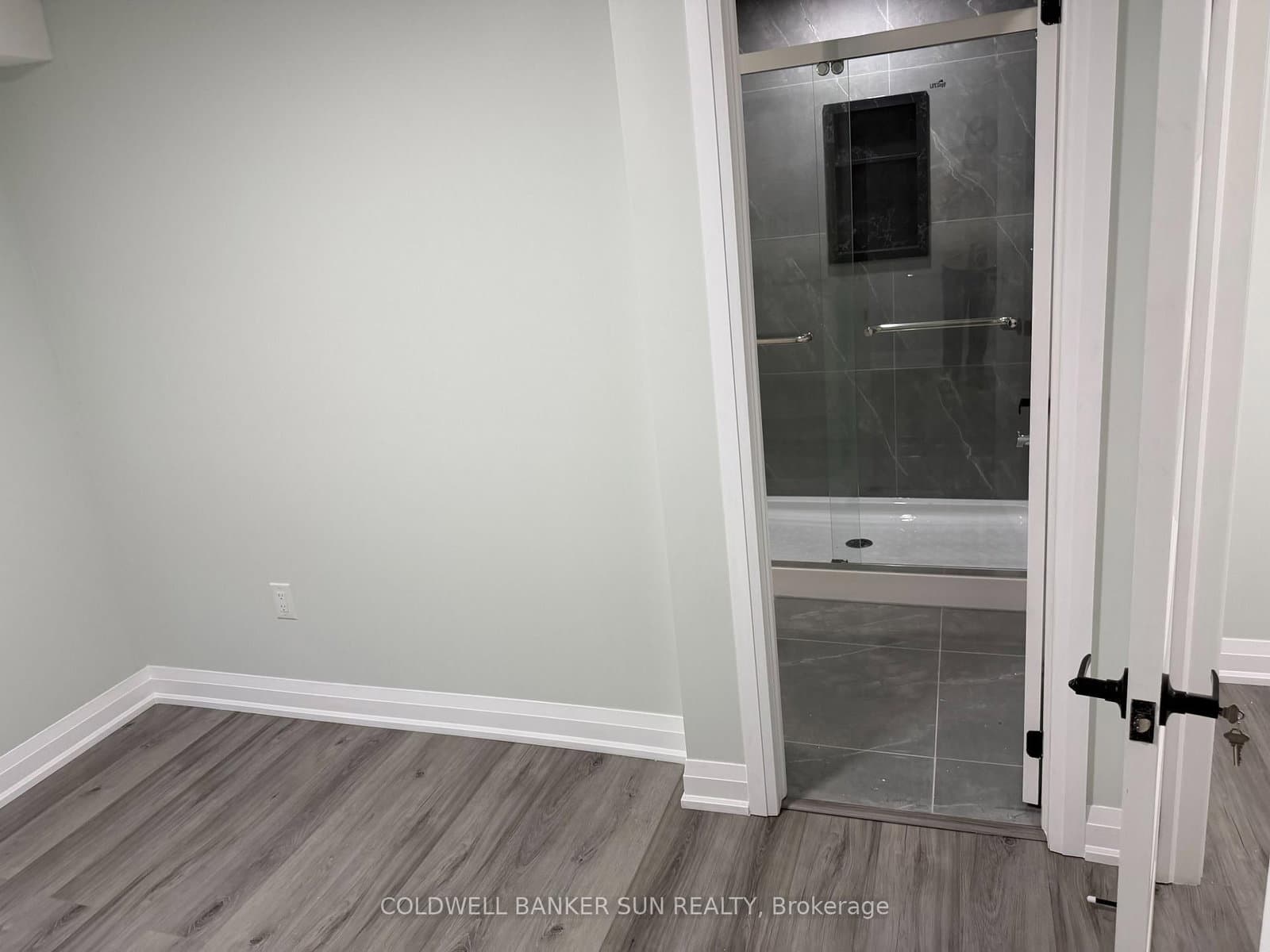 13 Divers Road, Unit Bsmt thumbnail 13