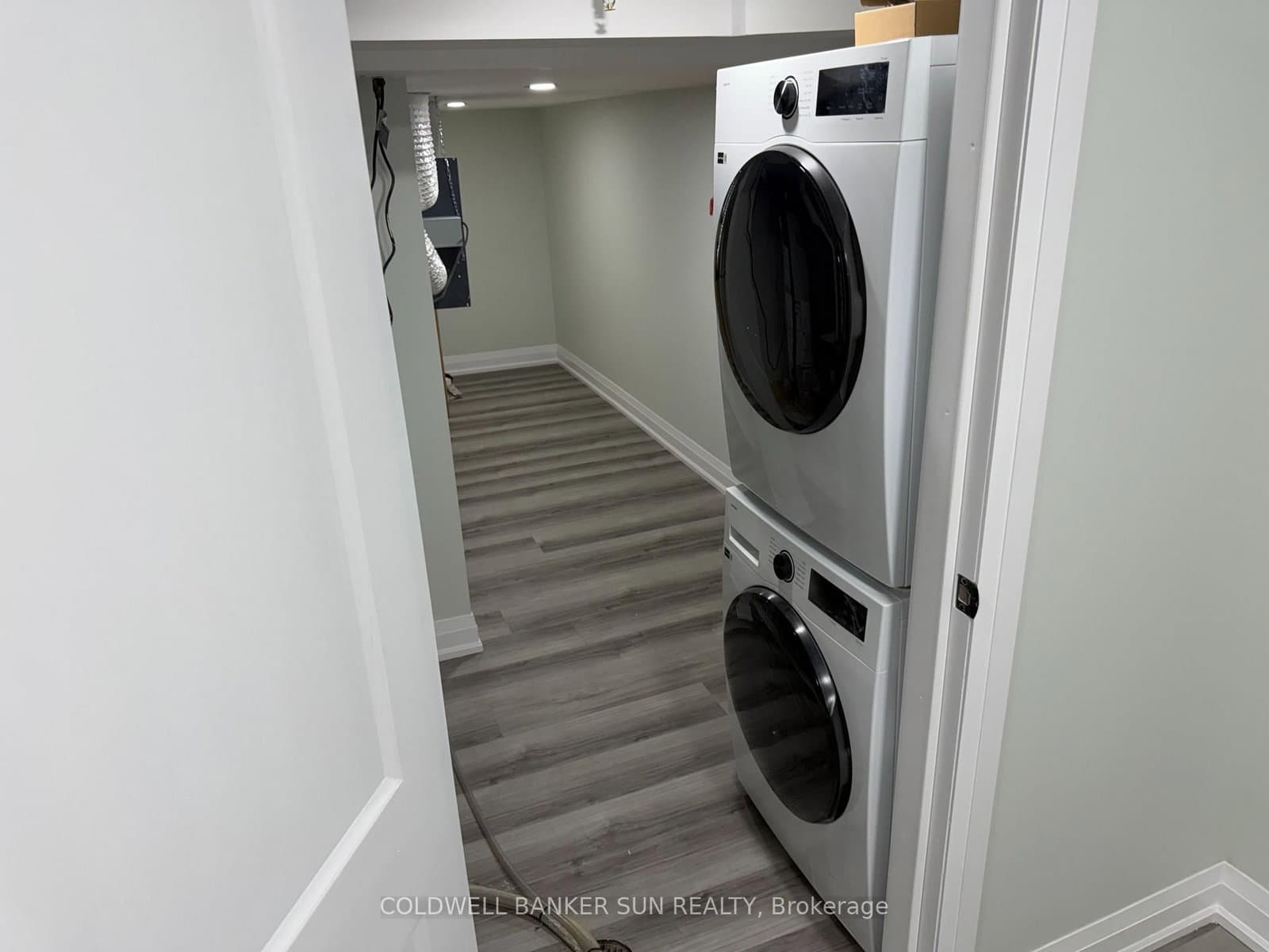 13 Divers Road, Unit Bsmt thumbnail 16