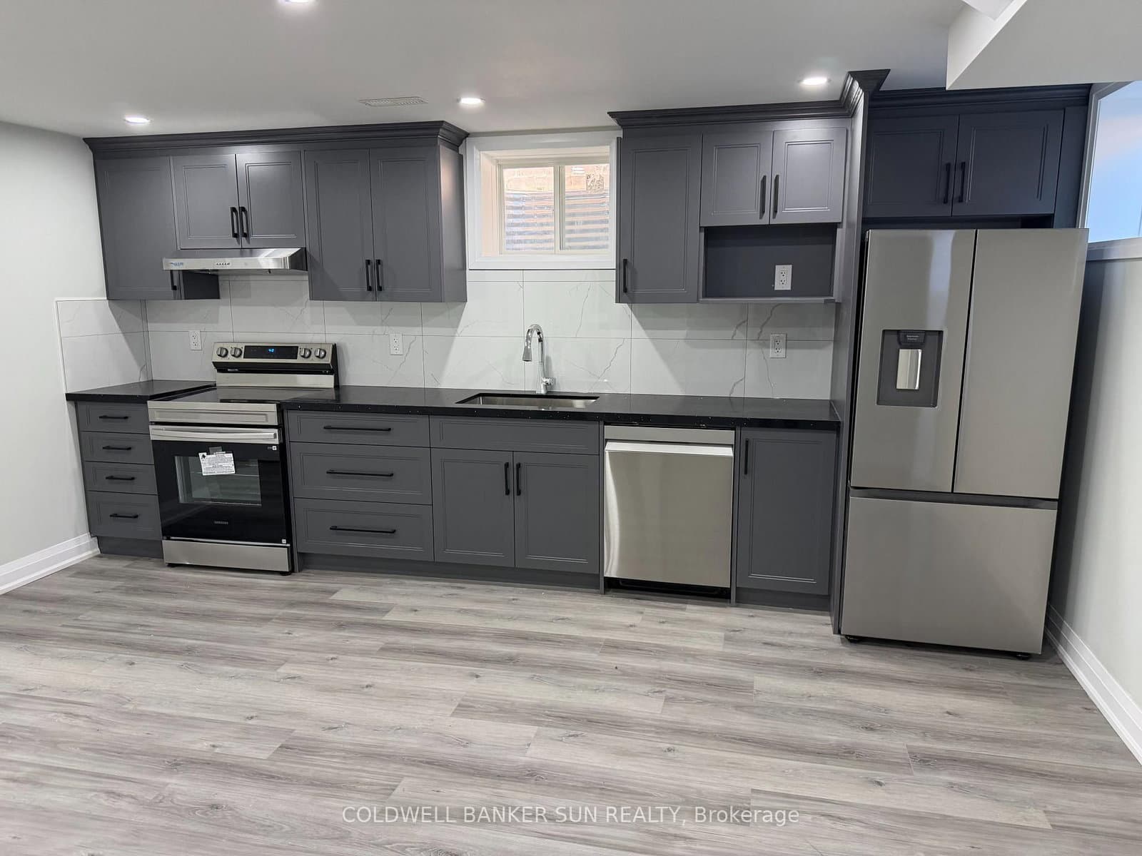 13 Divers Road, Unit Bsmt thumbnail 6