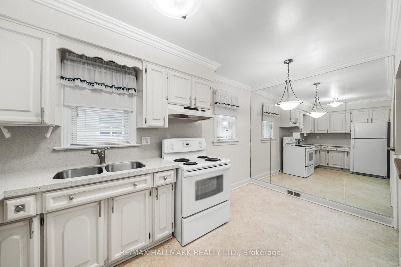 27 Sunray Crescent thumbnail 11