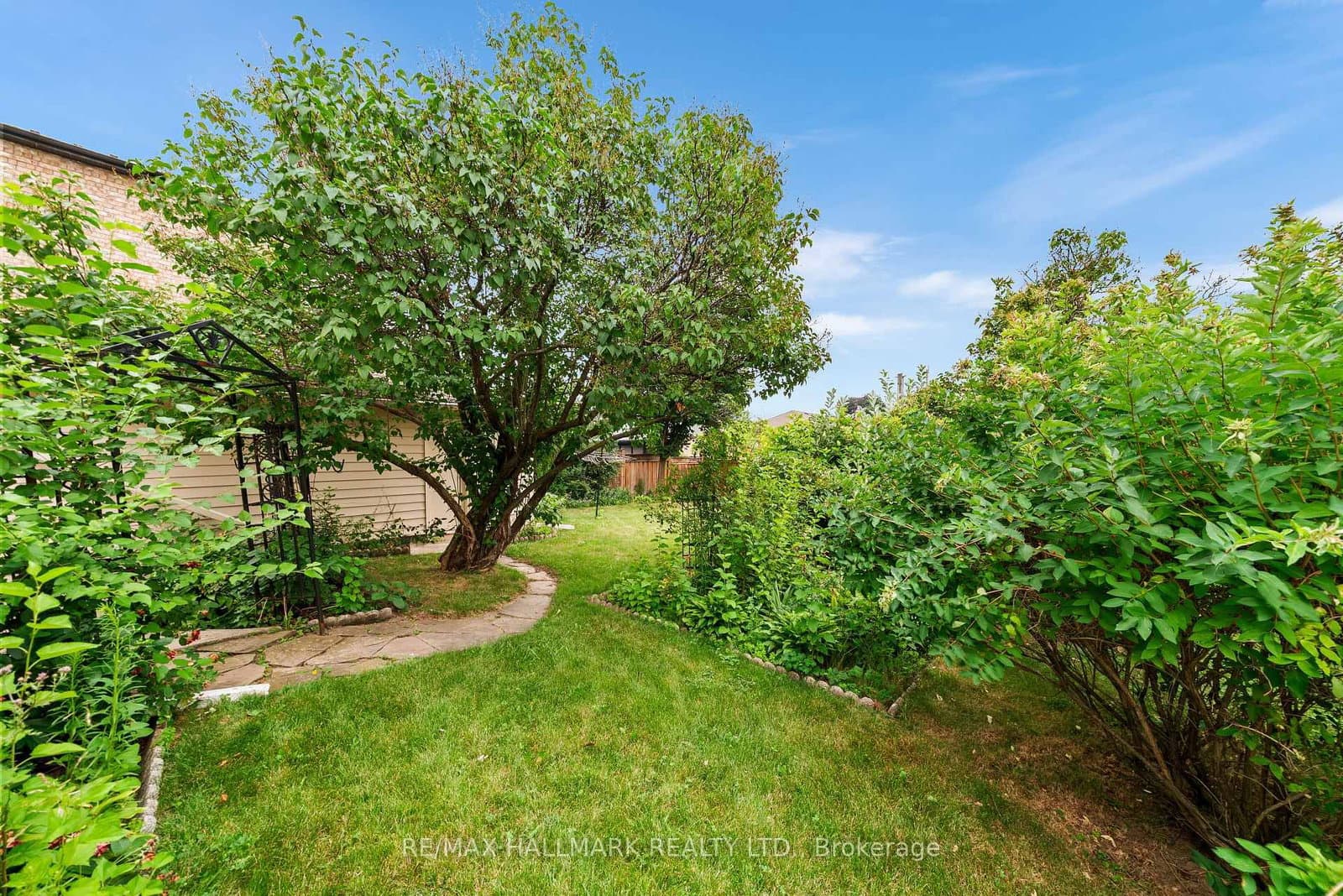 27 Sunray Crescent thumbnail 34