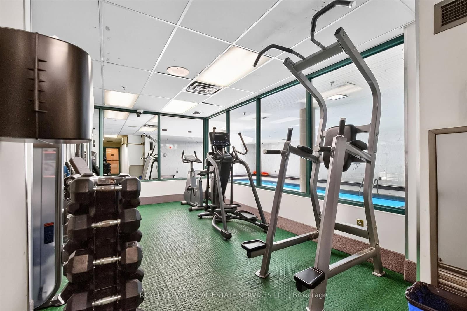 101 Subway Crescent, Unit 1711 thumbnail 21