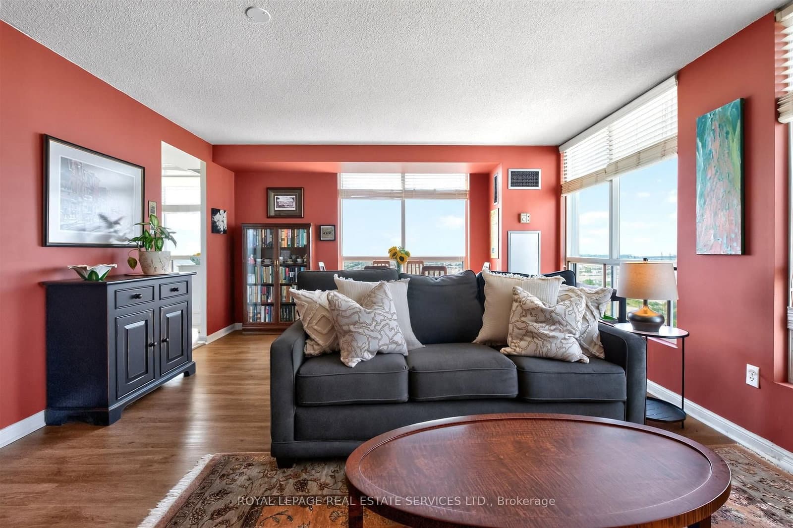 101 Subway Crescent, Unit 1711 thumbnail 6