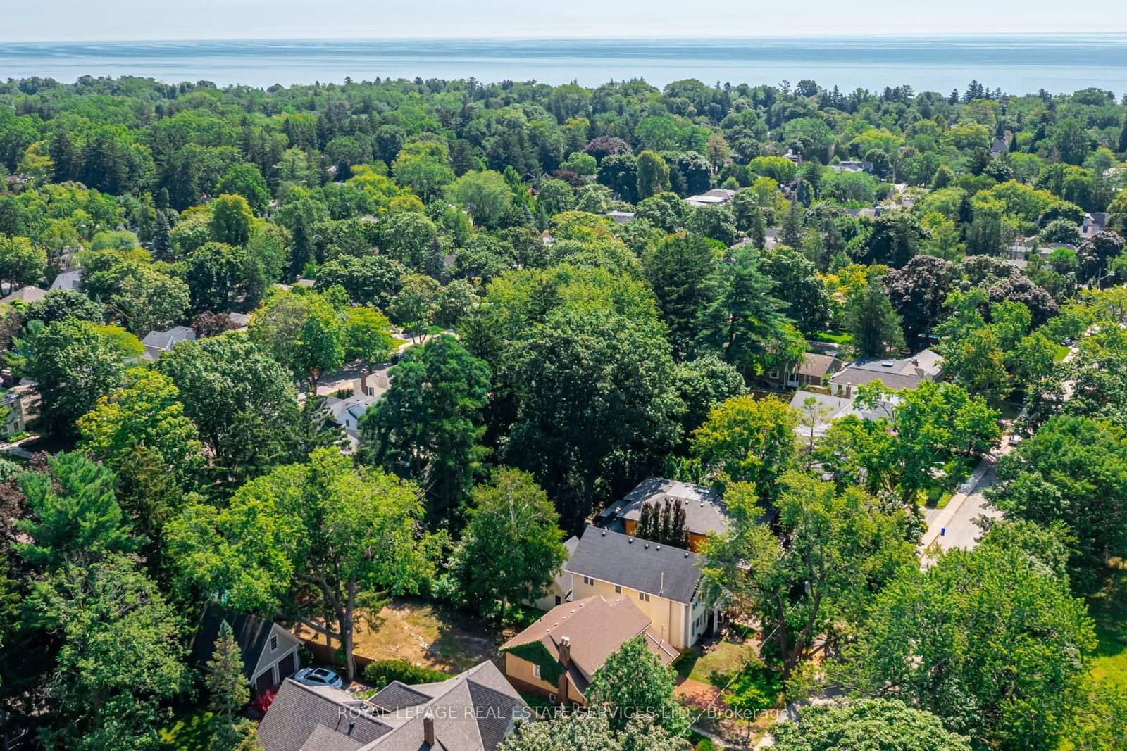 235 Douglas Avenue thumbnail 13