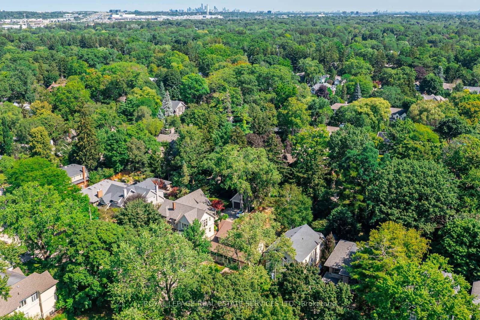 235 Douglas Avenue thumbnail 15