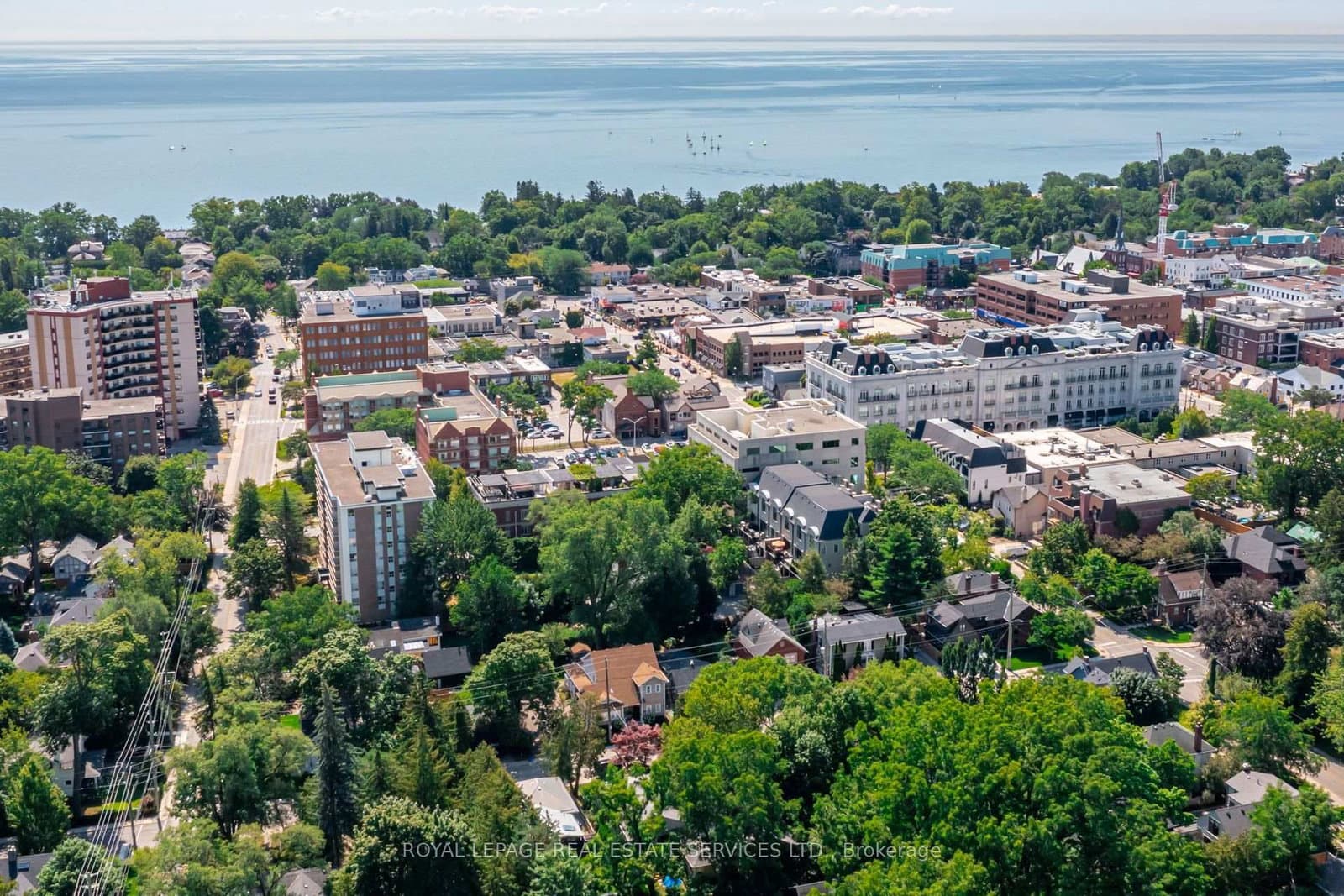 235 Douglas Avenue thumbnail 21