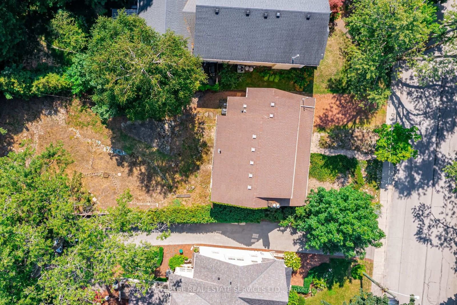 235 Douglas Avenue thumbnail 7