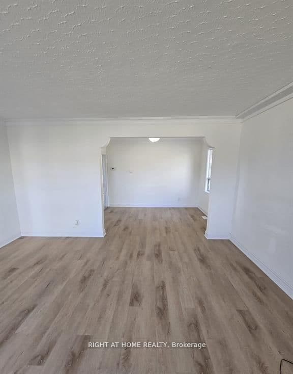 70 Bunnell Crescent thumbnail 6