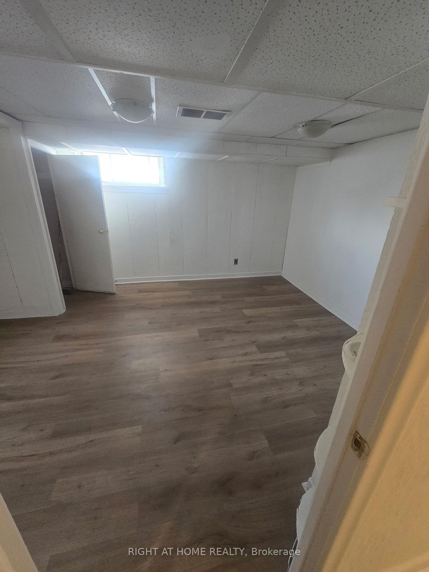 70 Bunnell Crescent thumbnail 9