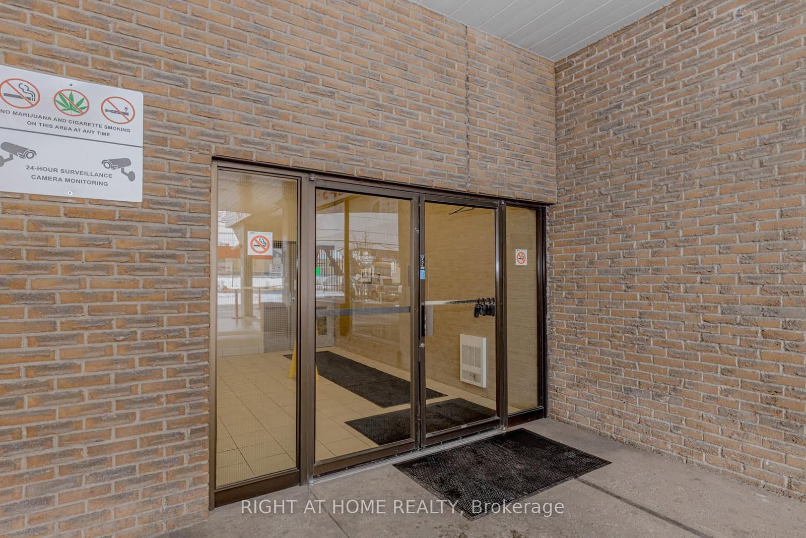 40 Rexdale Boulevard, Unit 3 thumbnail 4