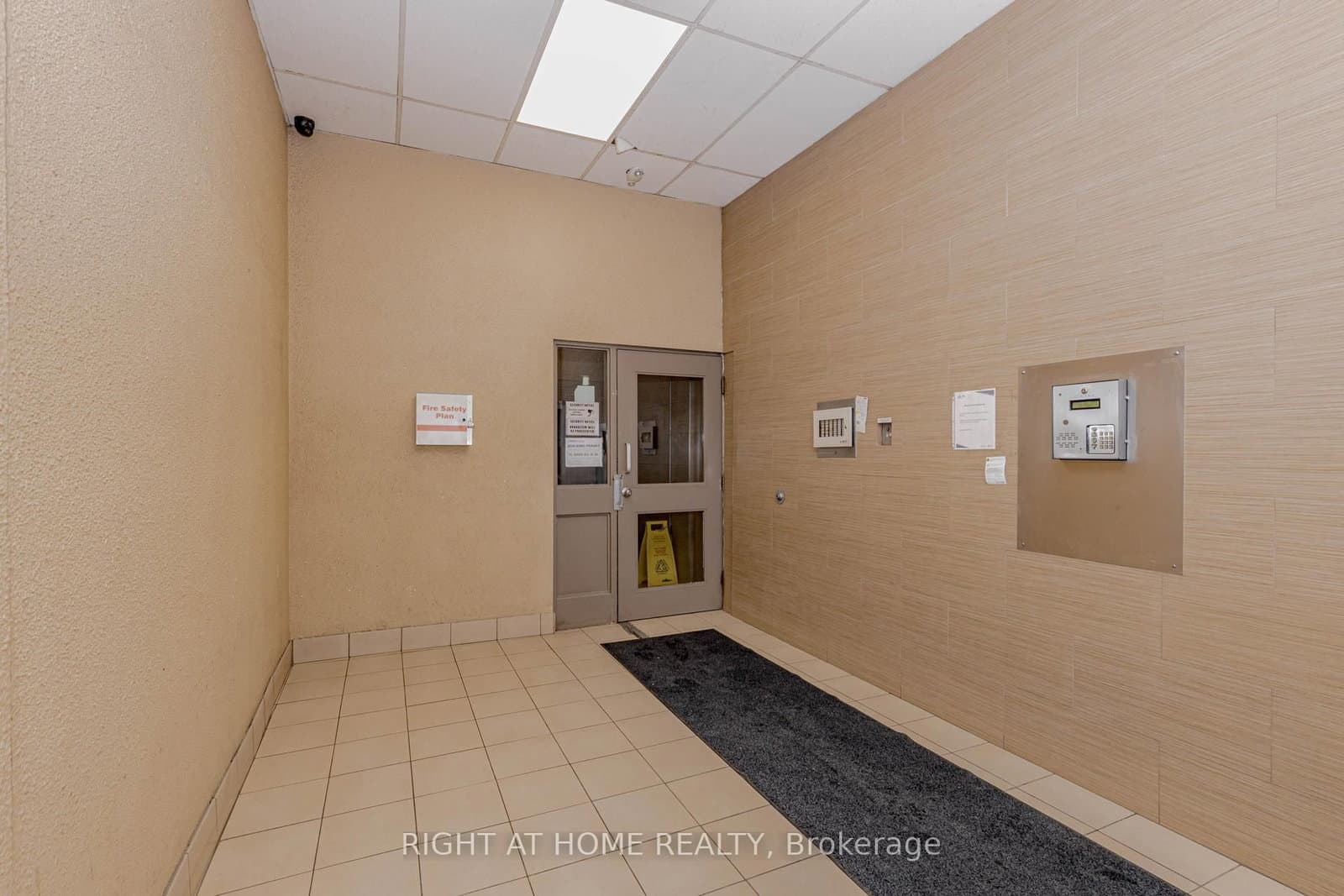40 Rexdale Boulevard, Unit 3 thumbnail 5