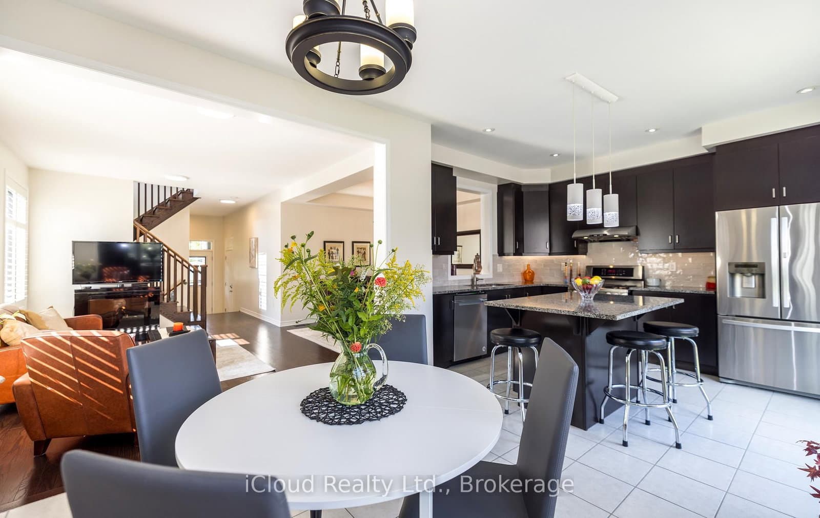 954 Penson Crescent thumbnail 12