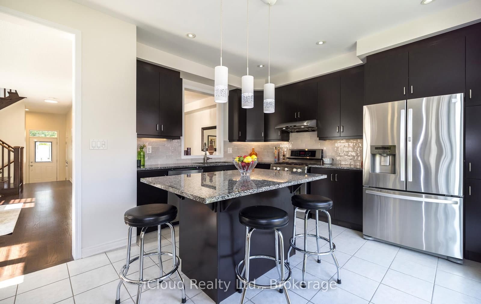 954 Penson Crescent thumbnail 13