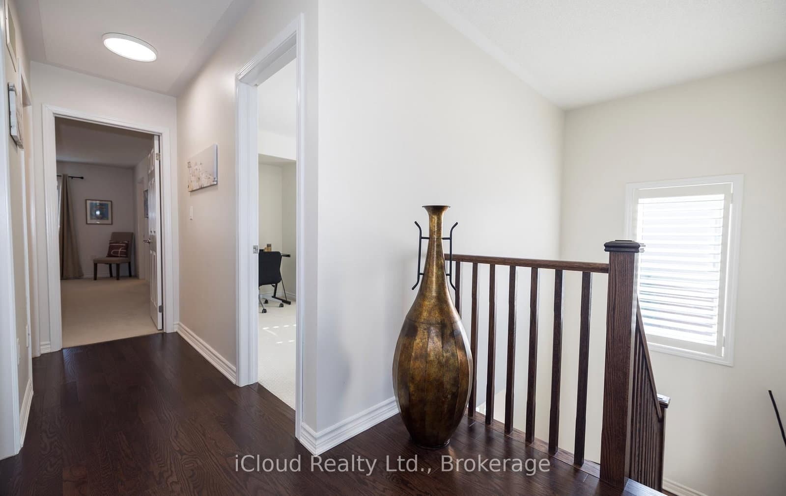 954 Penson Crescent thumbnail 30
