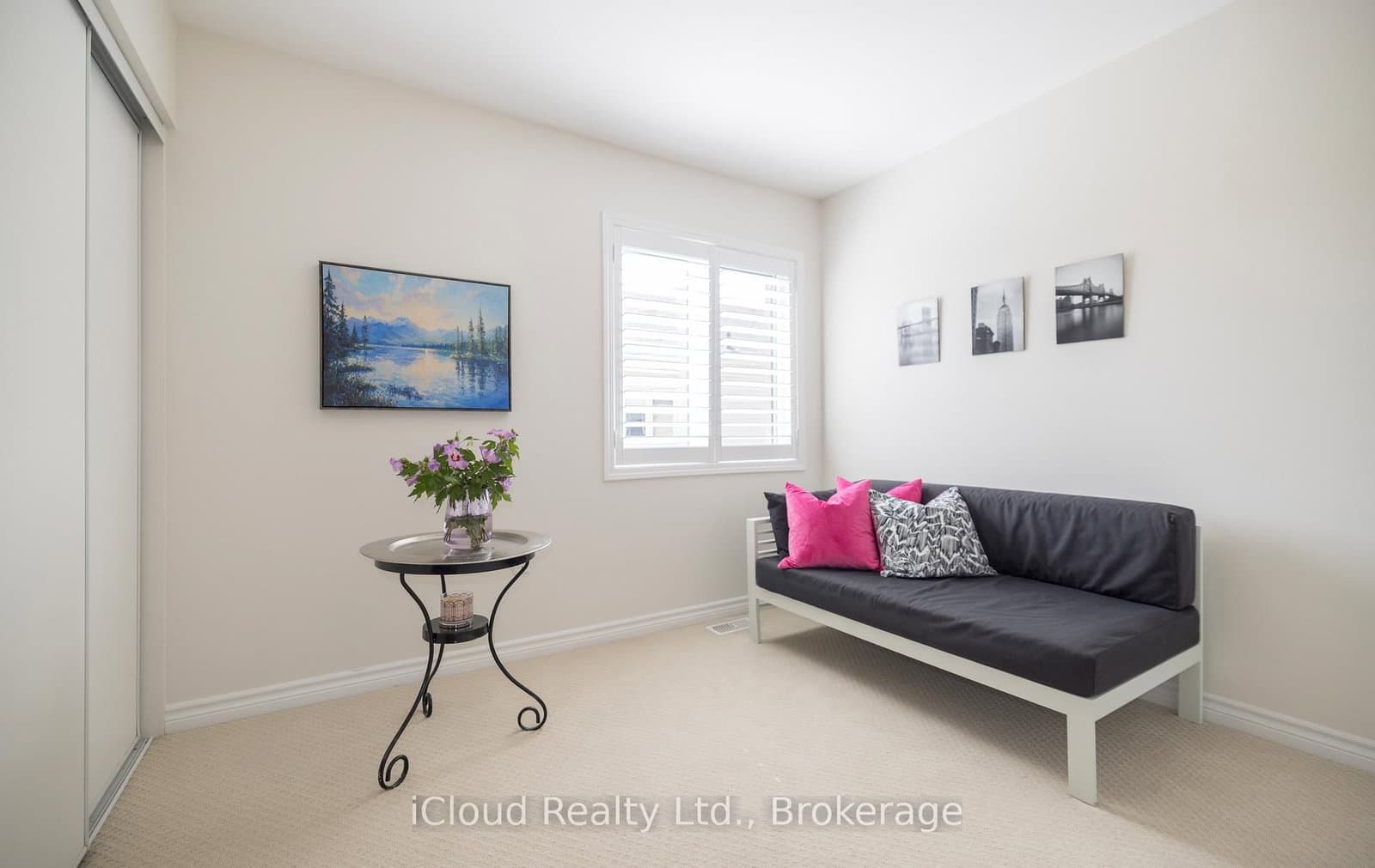954 Penson Crescent thumbnail 38