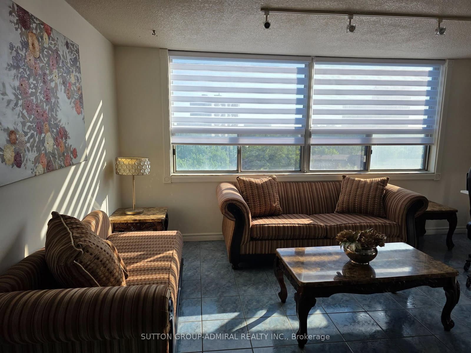 10 Tobermory Drive, Unit 802 thumbnail 25
