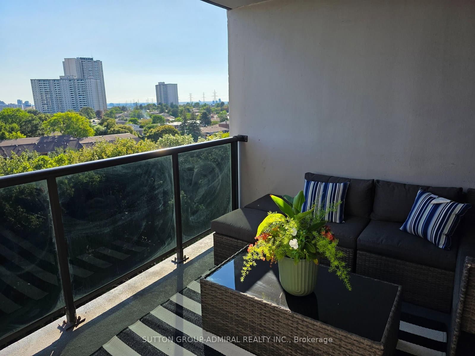 10 Tobermory Drive, Unit 802 thumbnail 32
