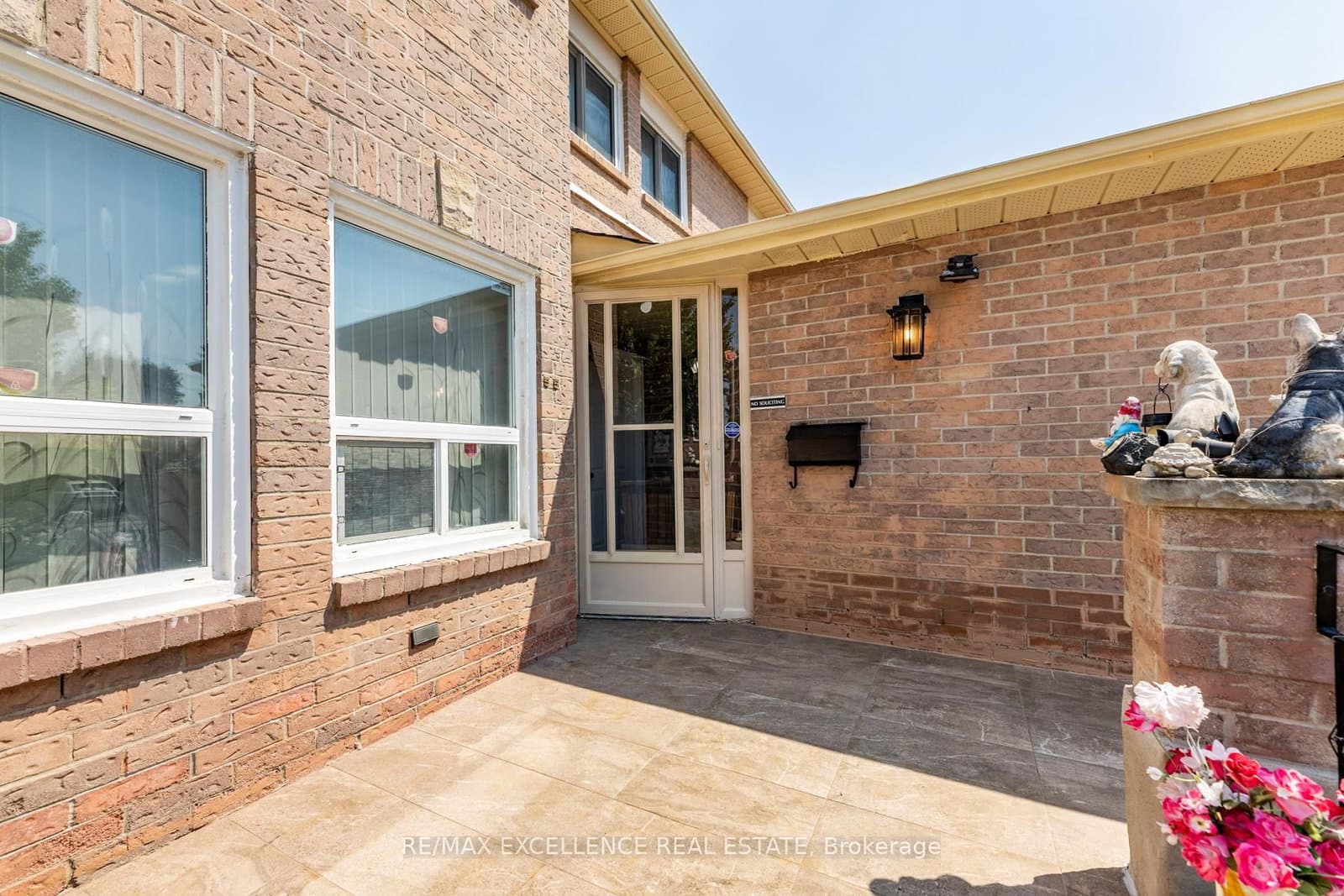 55 Atkins Circle thumbnail 5
