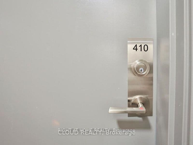 58 SKY HARBOUR Drive, Unit 410 thumbnail 10