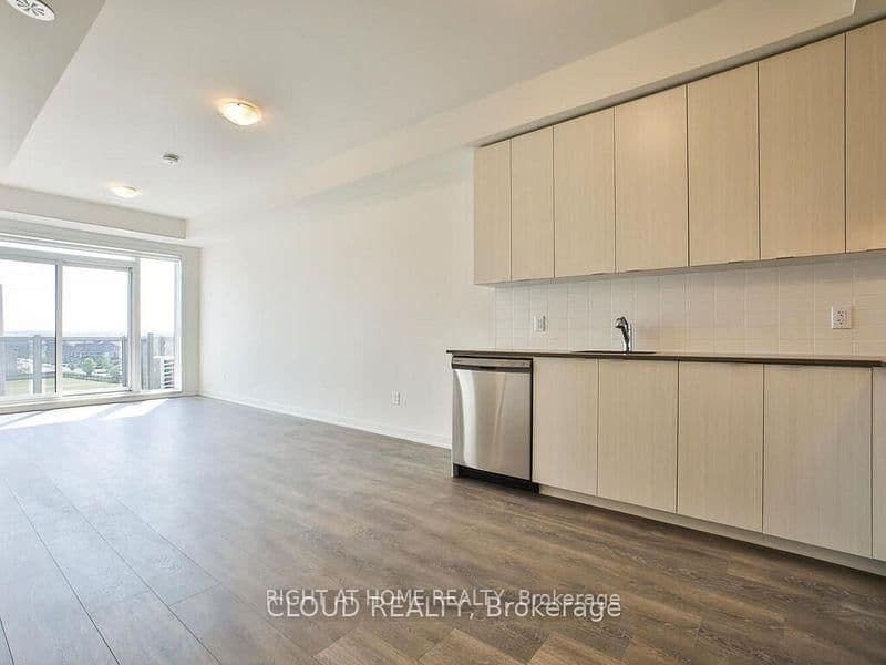 58 SKY HARBOUR Drive, Unit 410 thumbnail 12