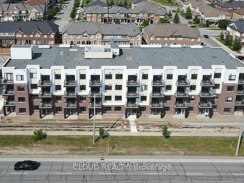 58 SKY HARBOUR Drive, Unit 410 thumbnail 2