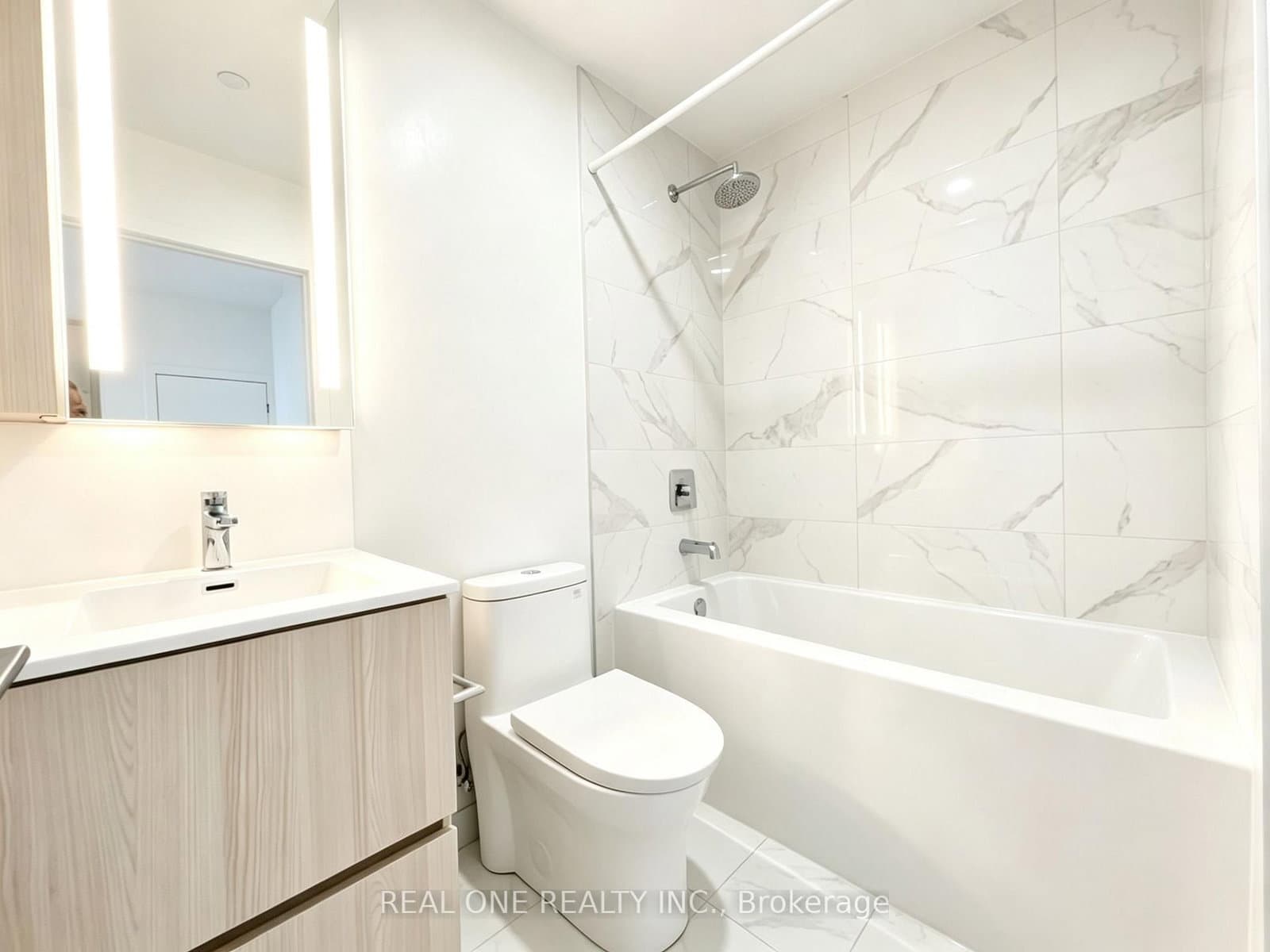 215 Lakeshore Road W, Unit 333 thumbnail 15