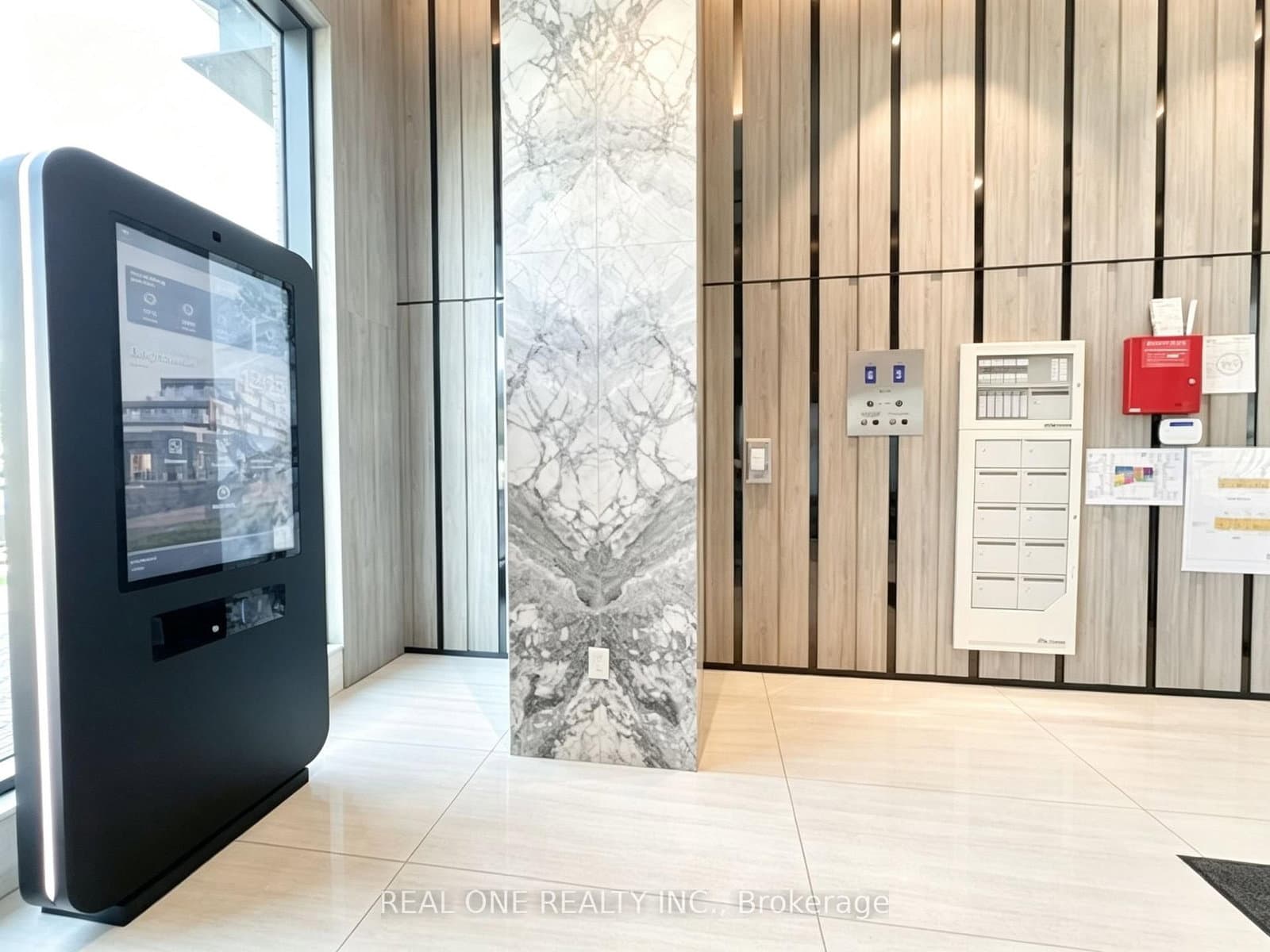 215 Lakeshore Road W, Unit 333 thumbnail 21