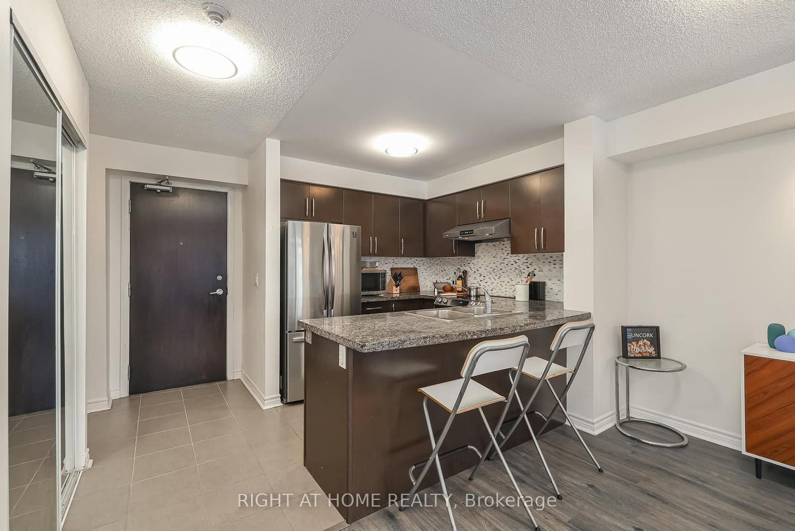 3 Michael Power Place, Unit 2402 thumbnail 12