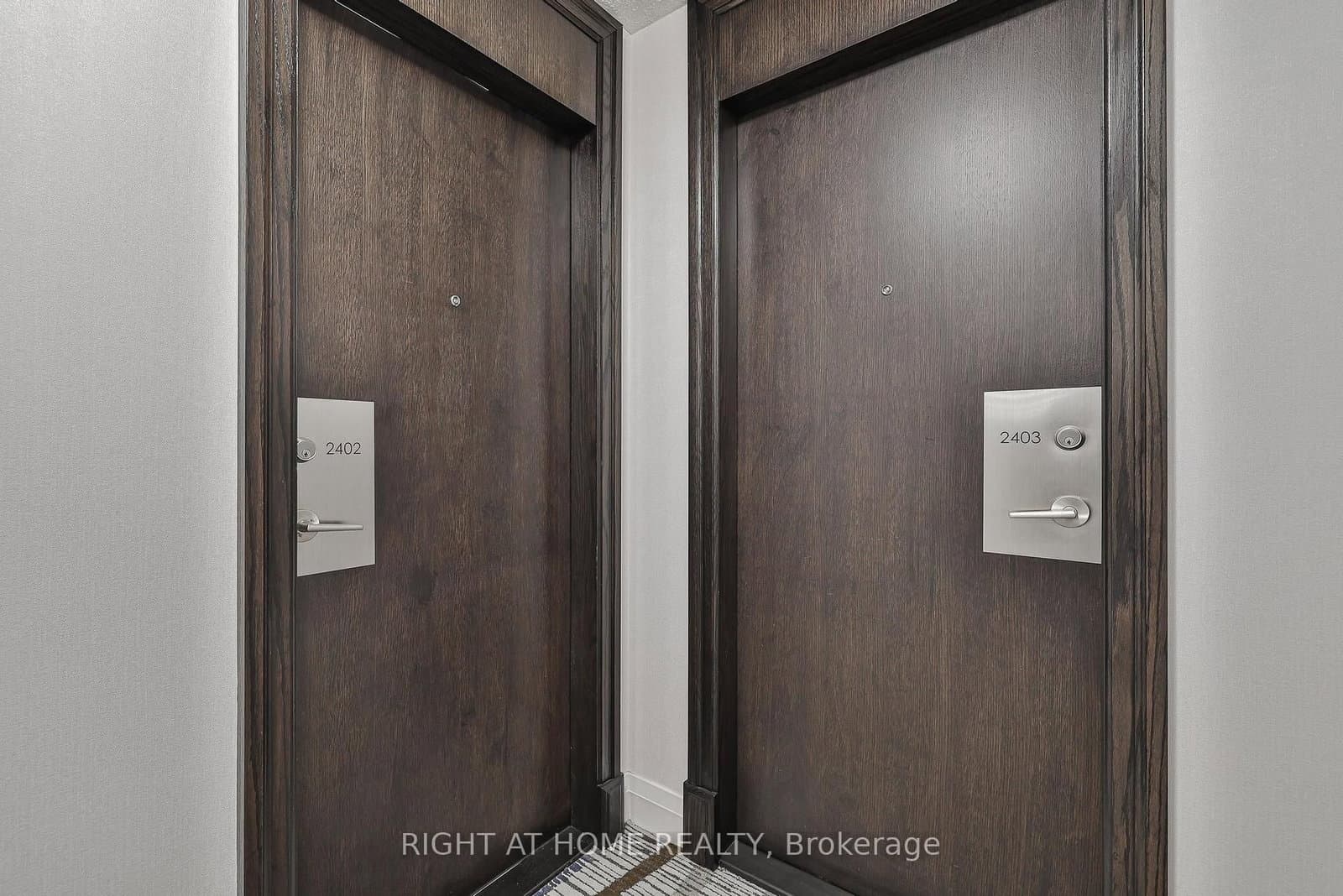 3 Michael Power Place, Unit 2402 thumbnail 4