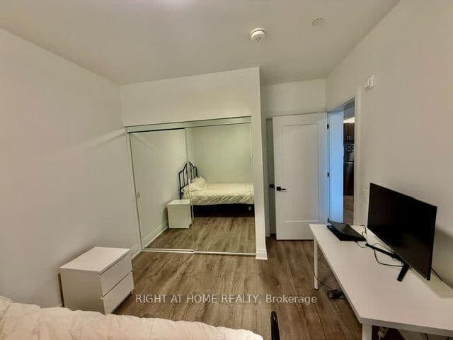95 Dundas Street W, Unit 29 thumbnail 19