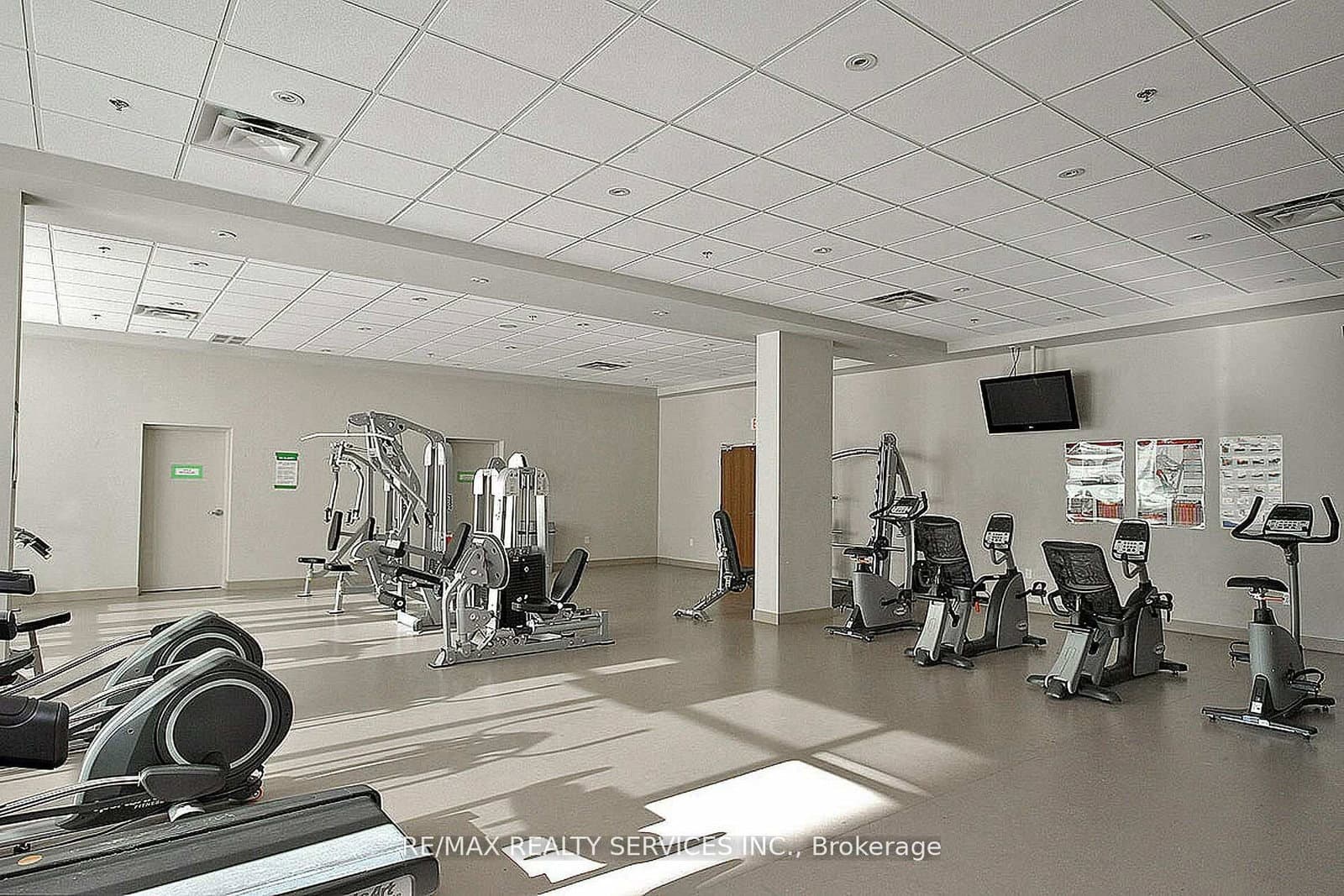 215 Queen Street E, Unit 2009 thumbnail 14