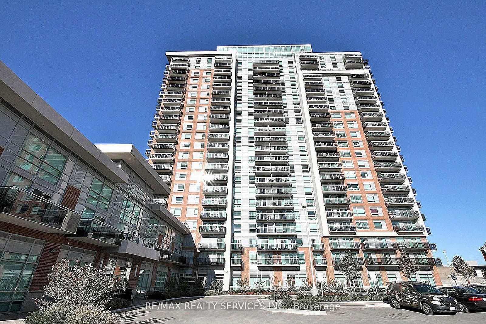 215 Queen Street E, Unit 2009 thumbnail 15