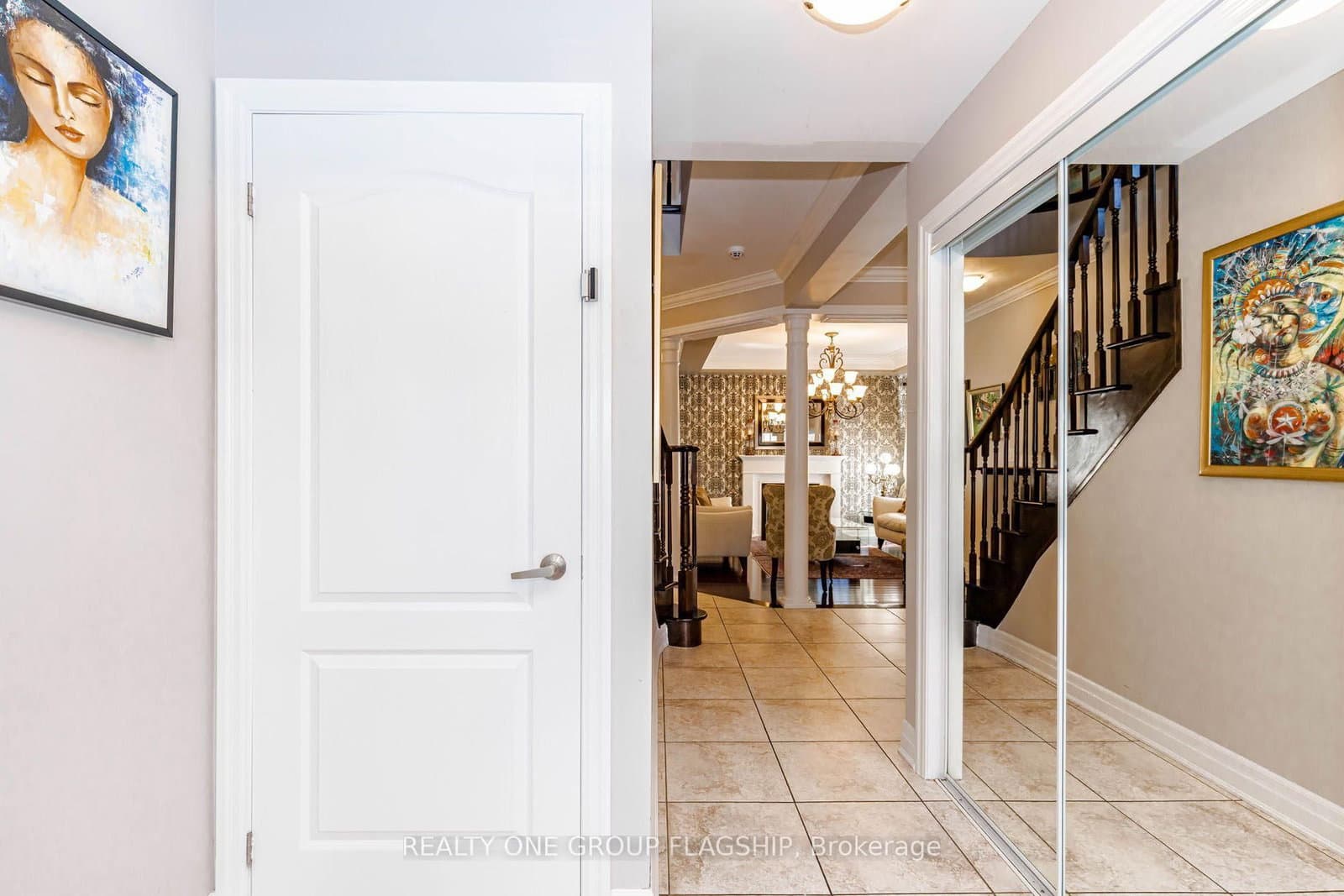 715 Casarin Crescent thumbnail 17