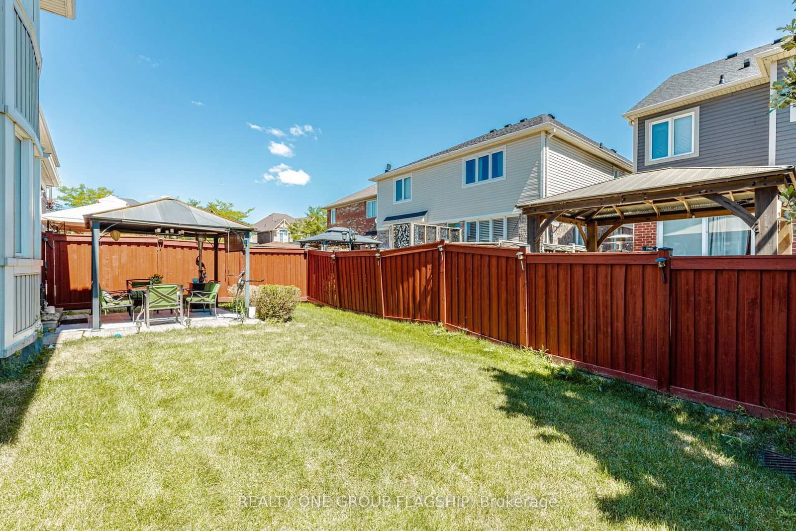 715 Casarin Crescent thumbnail 45
