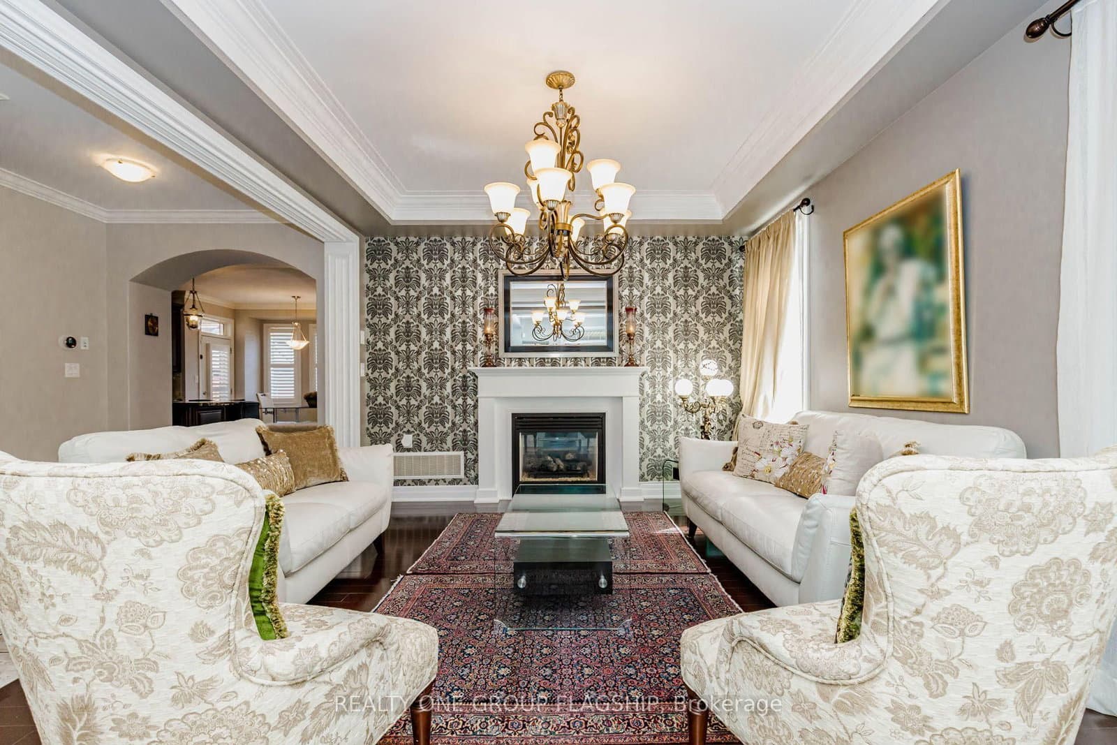 715 Casarin Crescent thumbnail 7