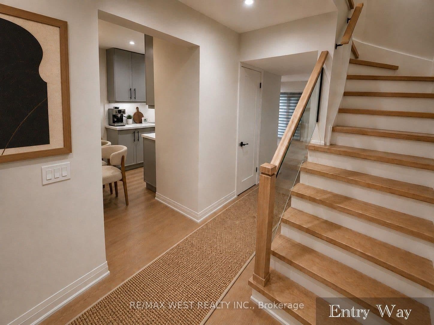 900 Central Park Drive, Unit 67 thumbnail 2