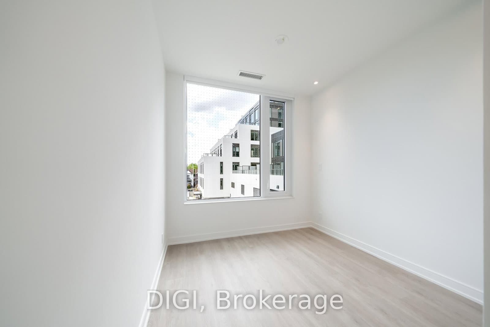 485 Perth Avenue, Unit W320 thumbnail 12