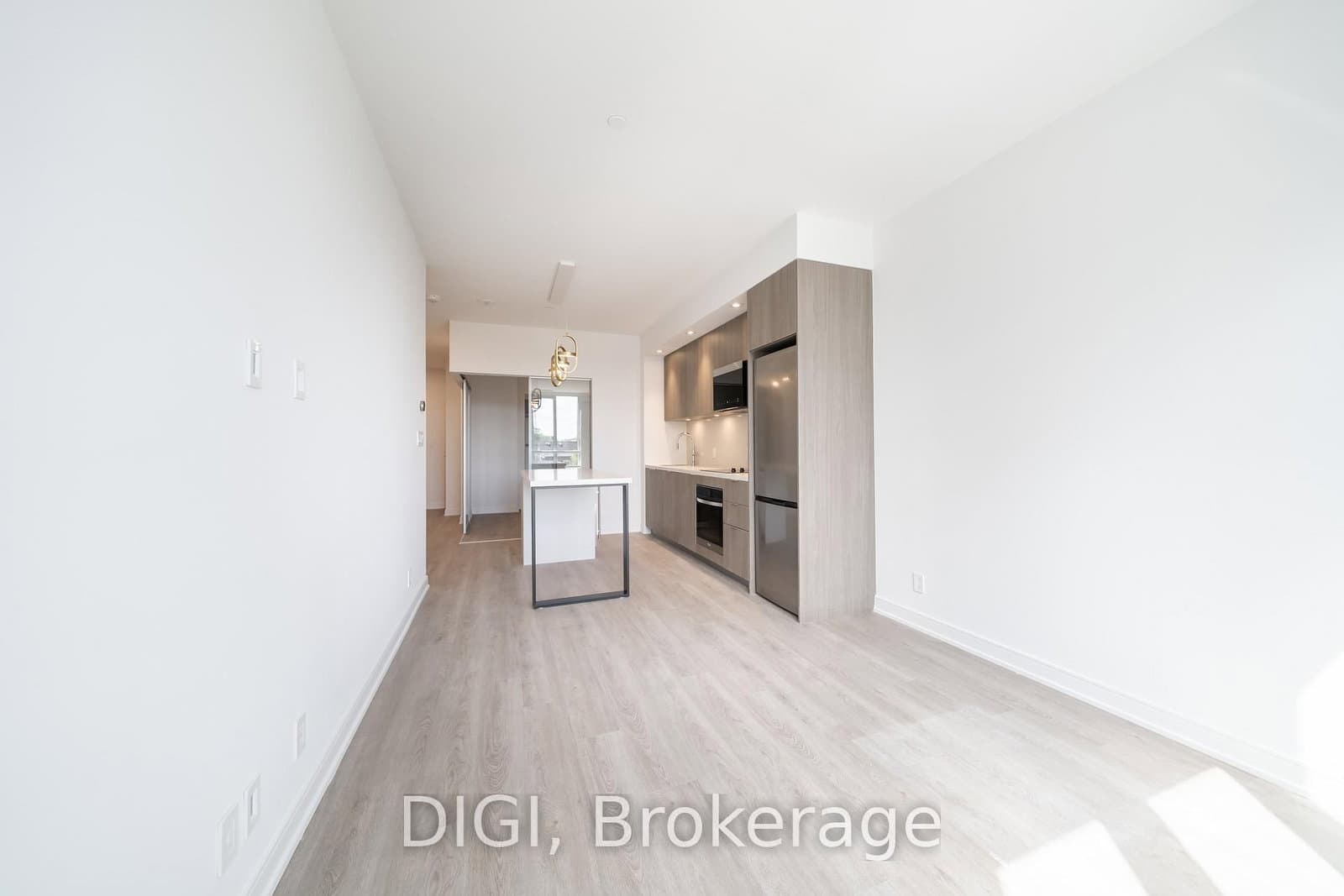 485 Perth Avenue, Unit W320 thumbnail 4